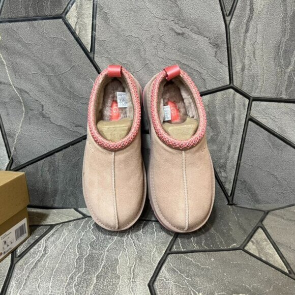 New in Box Women's UGG Tazz Love '25 Valentine's Day Slides - Picture 4 of 9